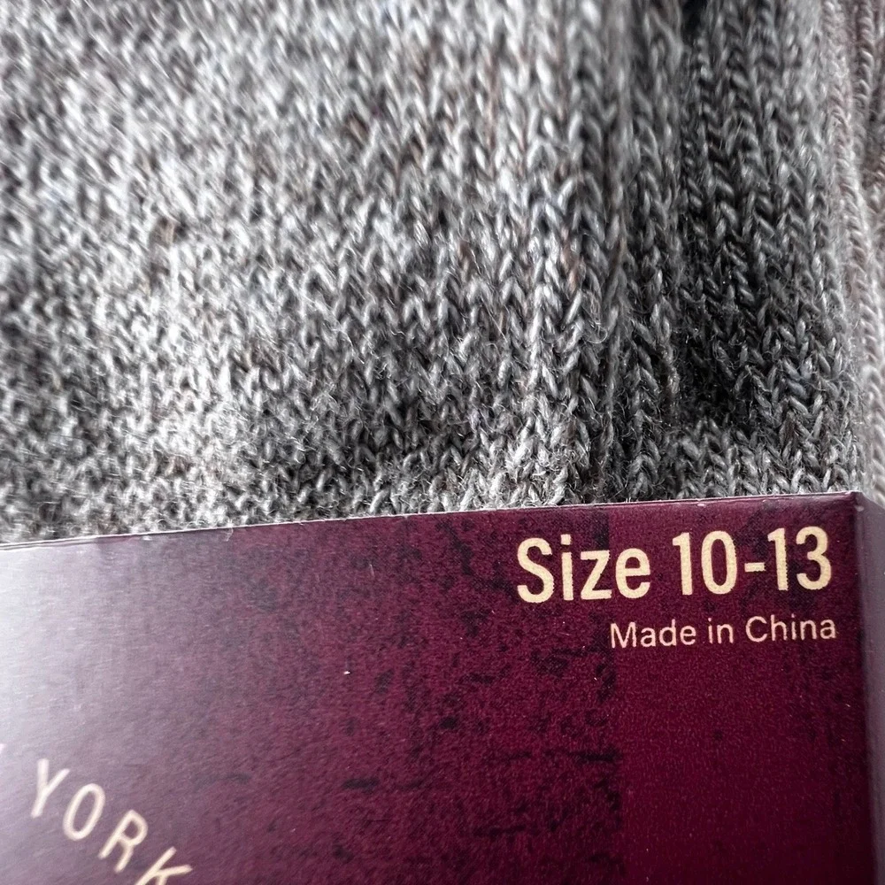 New Red Hook Supply Co Crew Socks Mens 10-13 Oatmeal New 3 Pair 1/2 Cushion